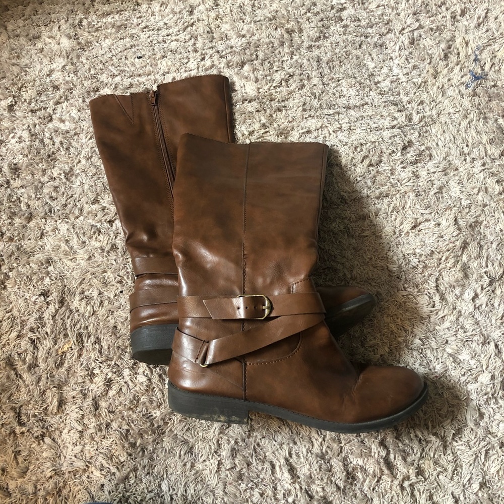 Brown boots